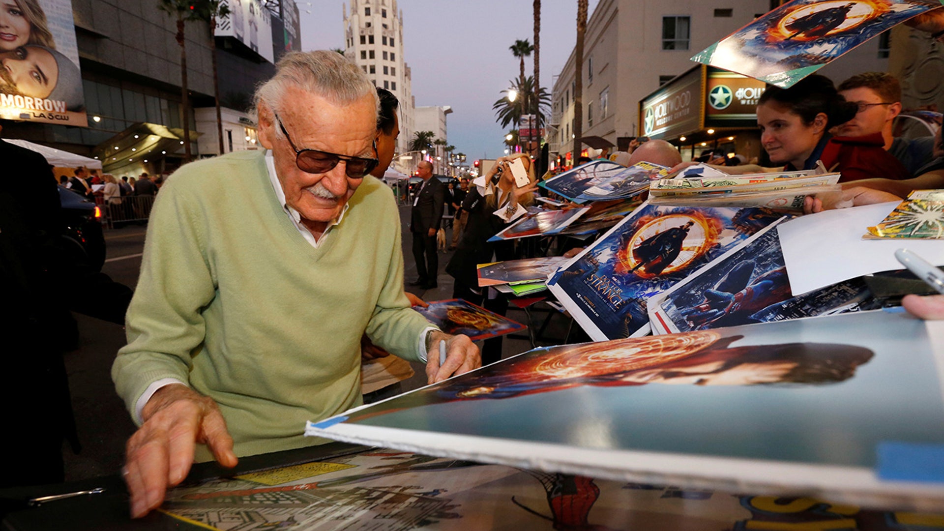 Executive producer Stan Lee signs autographs at the premiere of "Doctor Strange" in Hollywood, Calif. on October 20, 2016. J.C. Lee, his daughter, told <a data-cke-saved-href="http://www.tmz.com/2018/11/12/stan-lee-dead-dies-marvel-comics/?adid=foxnewstmztrafficexchange" href="http://www.tmz.com/2018/11/12/stan-lee-dead-dies-marvel-comics/?adid=foxnewstmztrafficexchange">TMZ</a>, "My father loved all of his fans. He was the greatest, most decent man."