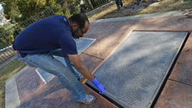 Jonestown memorials held at cemetery with remains of 400