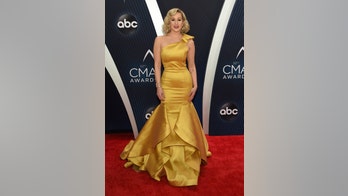 Kellie Pickler, Priscilla Presley set to star in 'Wedding at Graceland'