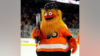 Philadelphia Flyers mascot Gritty surprises wedding party