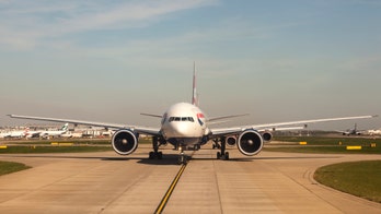 Flights delayed after Heathrow Airport experiences 'technical issues' with runway lighting