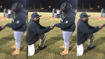 Georgia high school football coach proposes to girlfriend during game — with help from his players