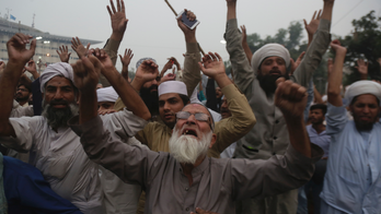 Defense lawyer in Pakistan blasphemy case flees country