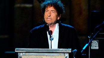 Bob Dylan's unpublished song lyrics and other documents sell for $495G