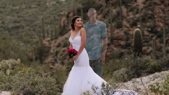 Wedding photographer edits Arizona woman's deceased fiance into photos