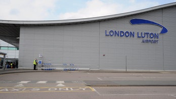 Paraplegic athlete drags himself through terminal, claims airport ‘humiliated’ him after airline forgets wheelchair