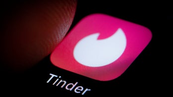 Australian doctor who sent 9,000 threatening texts to ex-Tinder date pleads guilty