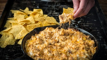 Super Bowl snack: Baked buffalo chicken dip