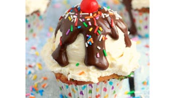 Ice Cream Sundae Cupcakes