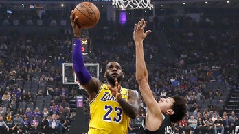 LeBron James says smoke from California wildfire affected him during game in Sacramento