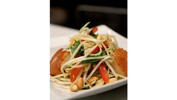 Thai Green Papaya Salad with Toasted Peanuts and Sea Scallops