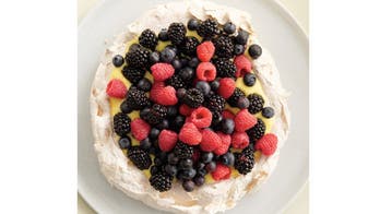 Pavlova with Lemon Curd and Berries