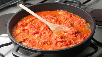 Taylor Dayne's Homemade Chunky Tomato Sauce
