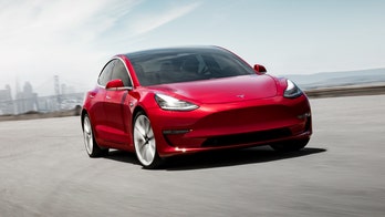 Tesla Model 3 Performance adds 'Track mode,' system detailed
