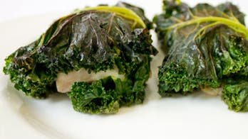 Kale-Wrapped Flounder with Lemon, Fennel, and Oregano