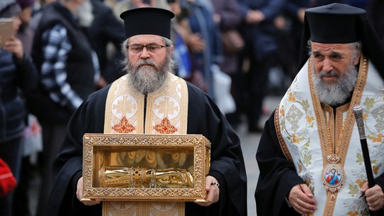 Ecumenical Patriarch blesses Romania cathedral, 1000s attend
