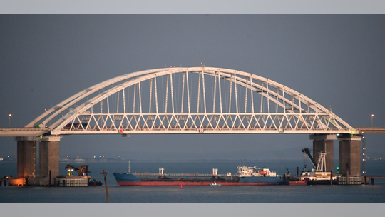 Ukraine mulls martial law after Russia fires on vessels