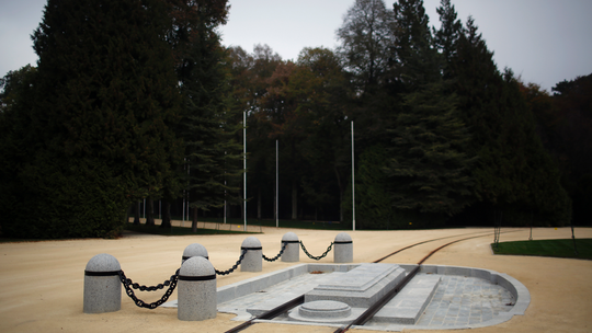 A century after fighting for Paris, leaders mark armistice