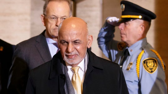 Afghan official: 30 civilians die during battle with Taliban