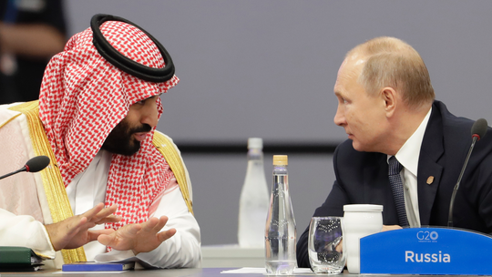 Saudi prince gets chummy, stern receptions at G-20 summit