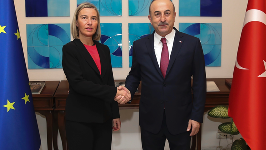 EU uneasy over continued detention of activists in Turkey