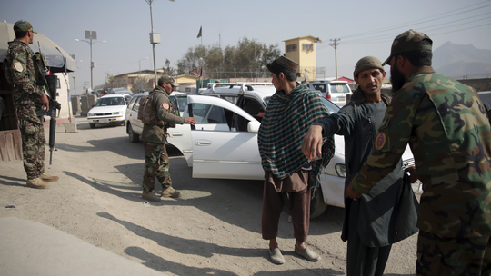 Afghan officials: Taliban kill 30 policemen in west province