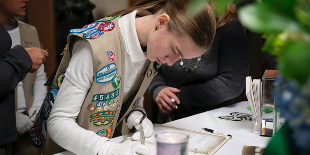 Wisconsin Town Mourns Girl Scout Mom Killed In Hit And Run Fox News 