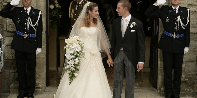 Tessy Anthony and husband Louis of Luxembourg getting out of the church in Luxembourg on September 29, 2006. — Getty