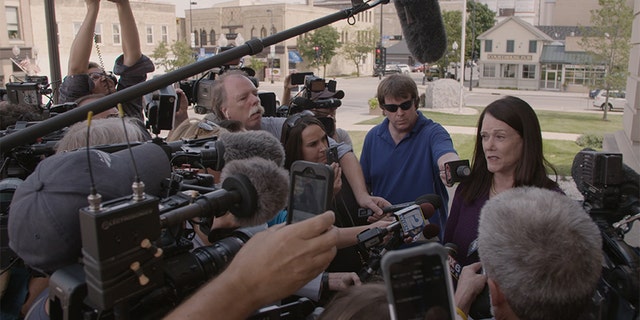 Attorney Kathleen Zellner speaking with the press.