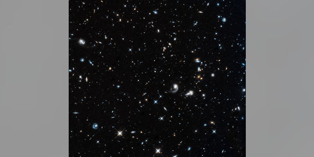 Recovered Hubble Telescope Nabs Nifty New Picture 