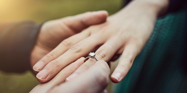 One woman lent a helping hand -- literally -- to her newly-engaged cousin.