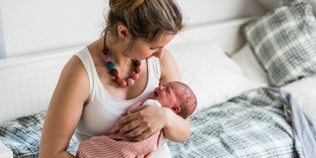 mom with newborn