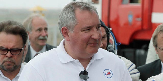 Dmitry Rogozin, president of the state space company Roscosmos, said in a video posted on Twitter on Saturday, November 24, 2018 that a Russian mission on the moon would be tasked with verifying that the moon's landings at United States were real.