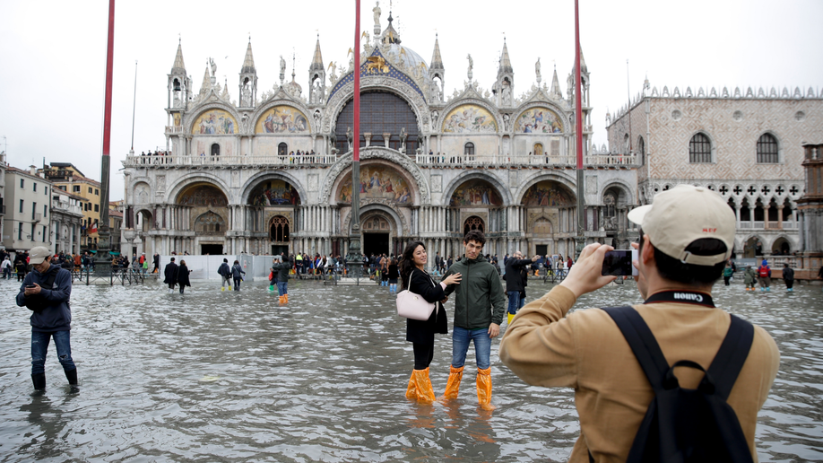 does itrain in venice