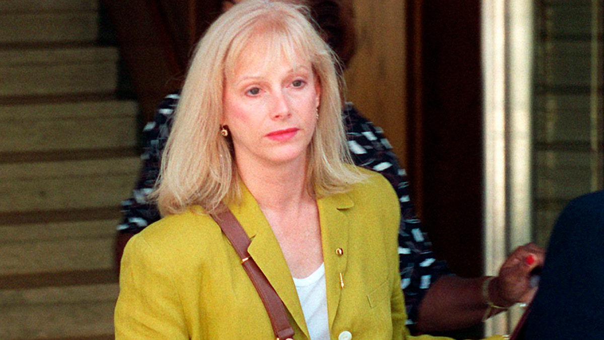 Sondra Locke Frequent Co Star In Clint Eastwood Films Dead At 74 Fox News