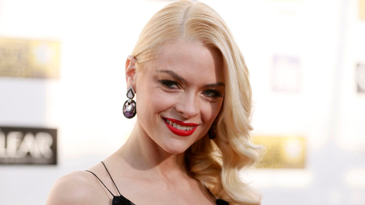 Actress Jaime King arrives at the 2013 Critic's Choice Awards in Santa Monica, California January 10, 2013. REUTERS/Danny Moloshok (UNITED STATES - Tags: ENTERTAINMENT) - RTR3CAU4