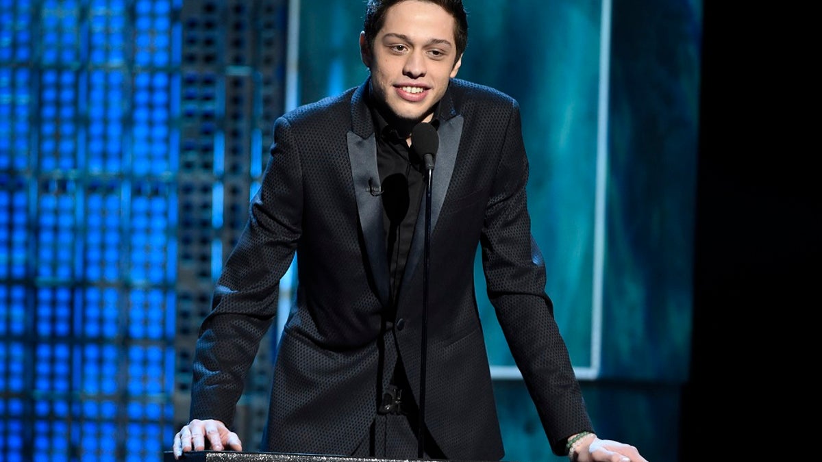 Pete Davidson appeared at a Machine Gun Kelly concert.