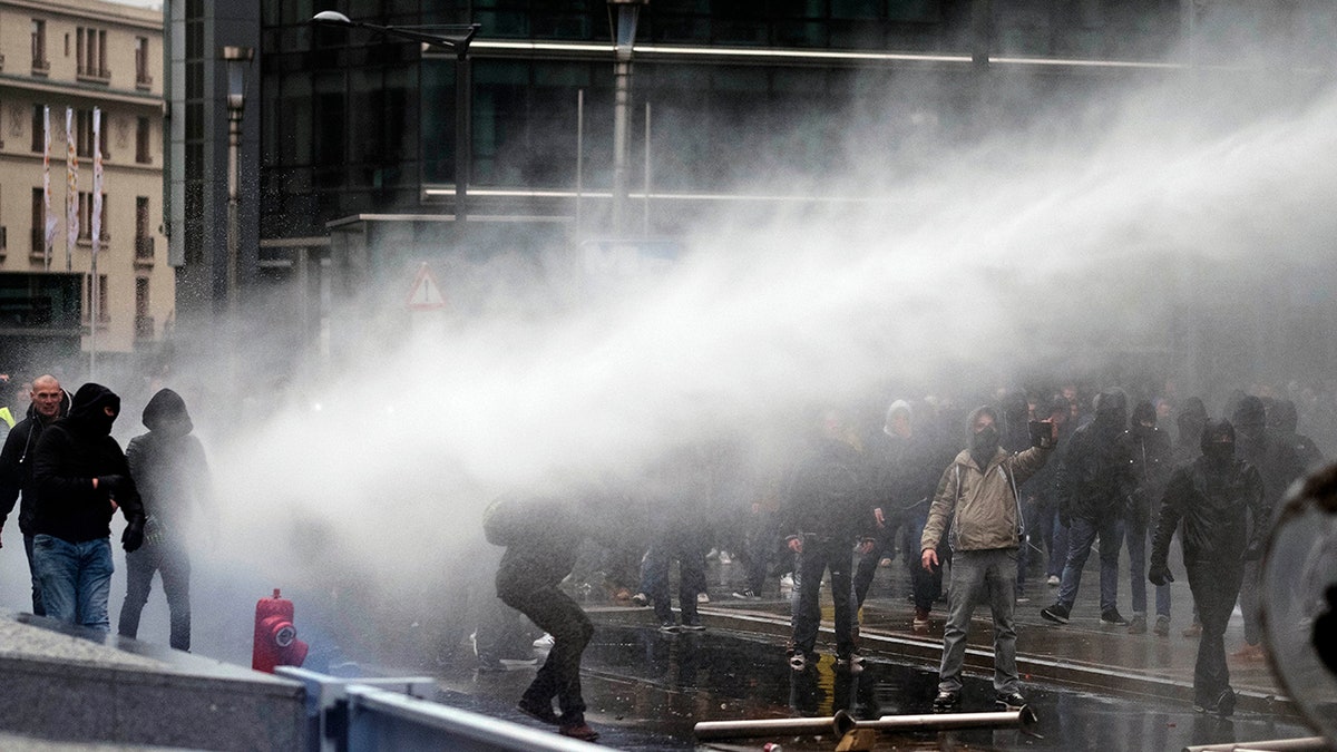 Anti-migrant Protesters Hit With Tear Gas, Water Cannons After ...