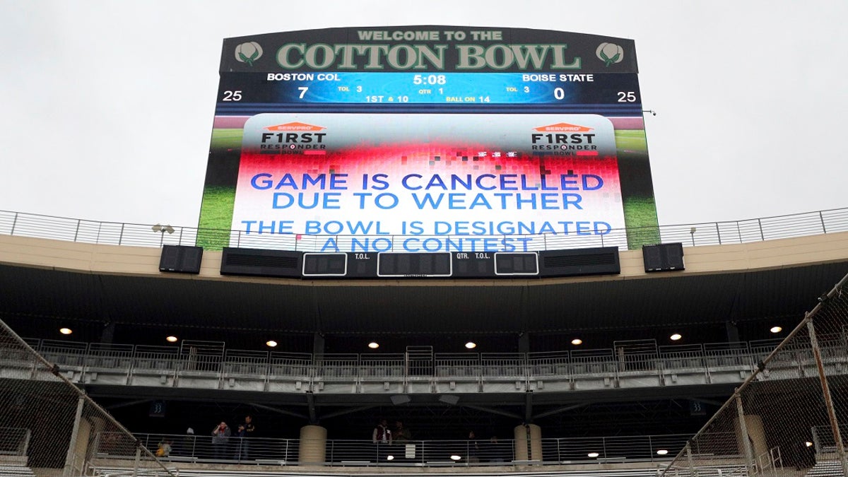 The First Responder Bowl between Boston College and Boise State was canceled due to weather and was designated a no contest after multiple lighting delays Wednesday, Dec. 26, 2018, in Dallas. (Associated Press)