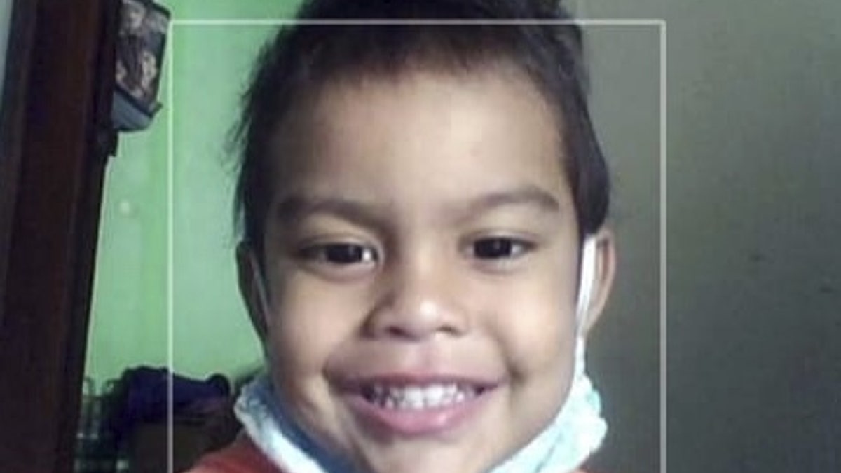 Luis Gonzalez, a 31-year-old former fireman and paramedic from Valencia, Venezuela has ventured as far away as the Ecuadorian capital of Quito to try and make enough money to save the life on his three-year-old son, who was diagnosed with leukemia in November 2017