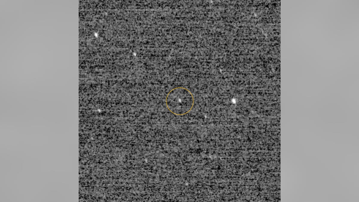 This is the first detection of Ultima Thule using the highest-resolution mode of the Long Range Reconnaissance Imager aboard the New Horizons spacecraft. Three separate images, each with an exposure time of 0.5 seconds, were combined to produce the image. (NASA/Johns Hopkins University Applied Physics Laboratory/Southwest Research Institute)
