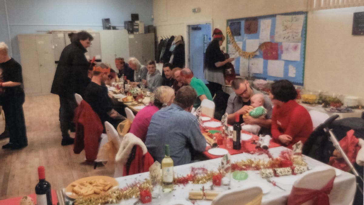 Christmas Day 2016, Ms Fayose and a team of volunteers cooked three courses for the lonely at Christmas.