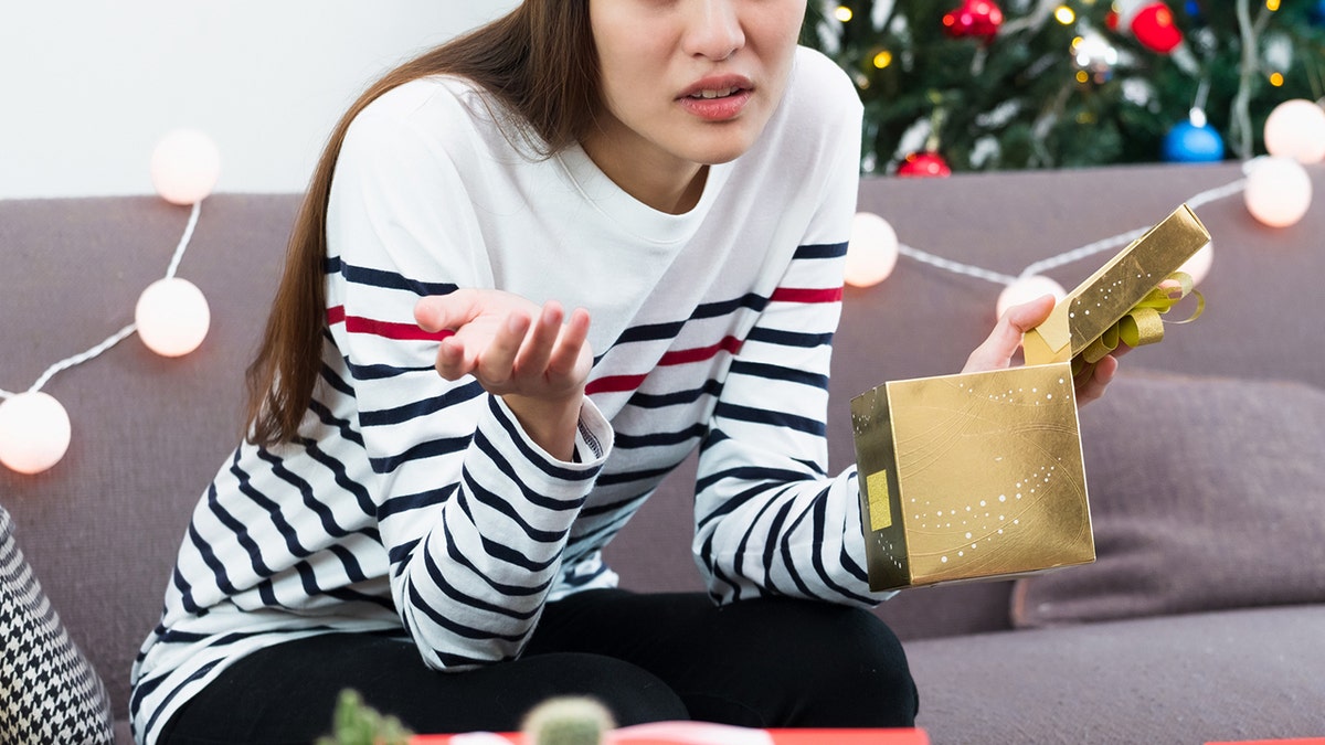 How To Deal With Disappointed Children At Christmas - Hippychick