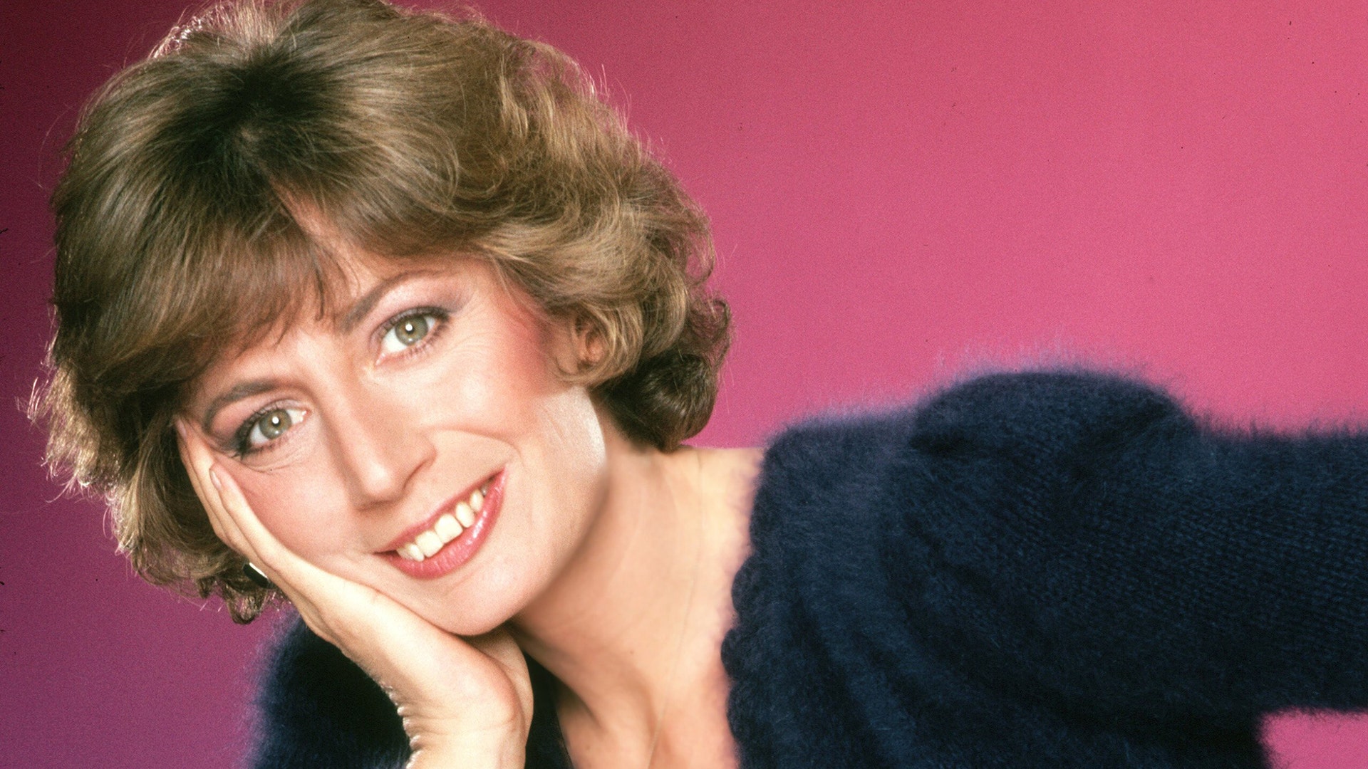 Marshall's passing was felt across film, television and comedy. "Big" producer James L. Brooks praised her for making "films which celebrated humans" and for her helping hand to young comedians and writers. "To many of us lost ones she was, at the time, the world's greatest den mother."