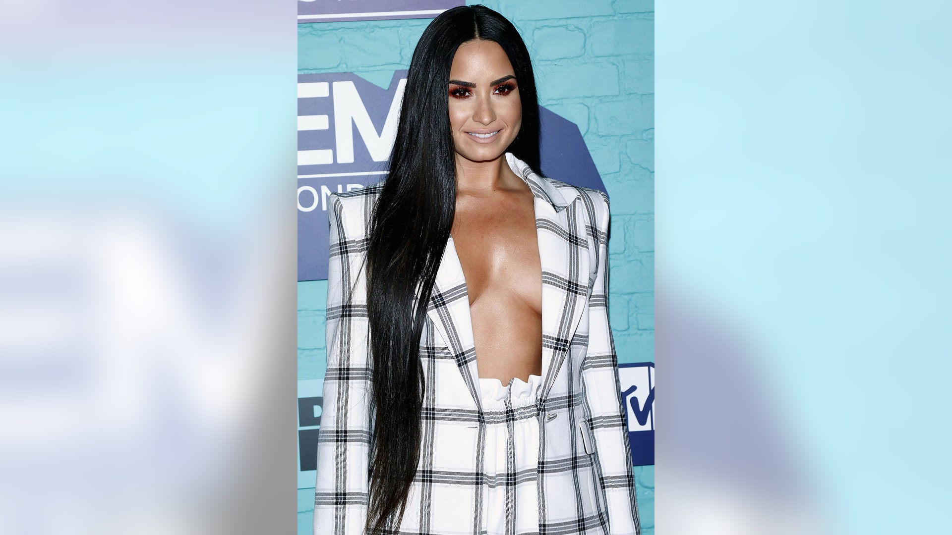 Demi Lovato attend the 2017 MTV Europe Music Awards in London, but it looks like the 25-year-old singer forgot her undergarments before walking the red carpet.