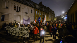 Hungary protests give opposition a chance to work together