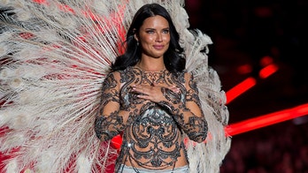 Model Adriana Lima tears up during final walk on Victoria's Secret Fashion Show