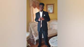 Funeral held for Alabama man killed amid mall shooting: report