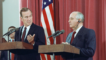 Gorbachev lauds Bush for political abilities, character