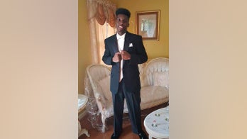 Black man killed by Alabama police on Thanksgiving night in case of mistaken ID was shot in back, report says